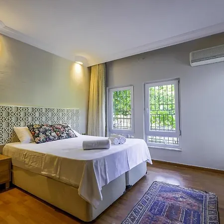 Διαμέρισμα Chic W A Fireplace Pool Terrace In Αλάνια