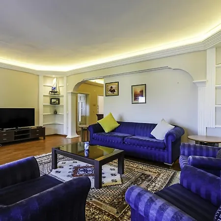 아파트 Chic W A Fireplace Pool Terrace In 알란야
